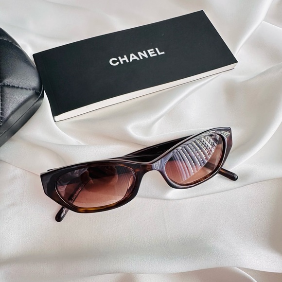 New Rare CHANEL Sunglasses Rectangle A71280 main image 15